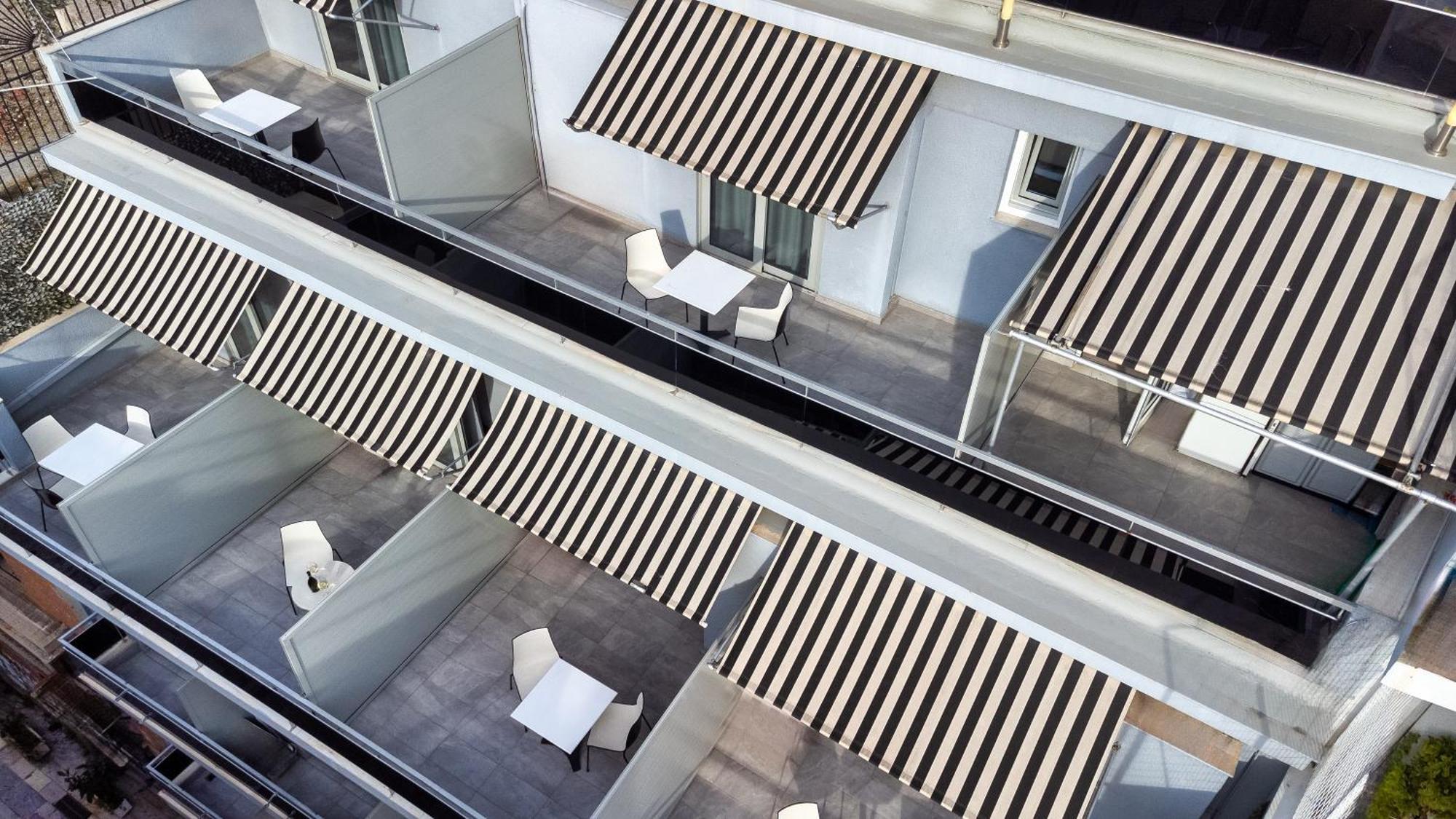 Hotel Adonis เอเธนส์ ภายนอก รูปภาพ